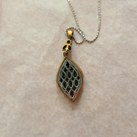 Necklace - Picture 5 of 8